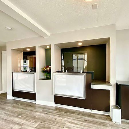 Travelodge Inn & Suites By Wyndham Missoula University Park Exteriér fotografie